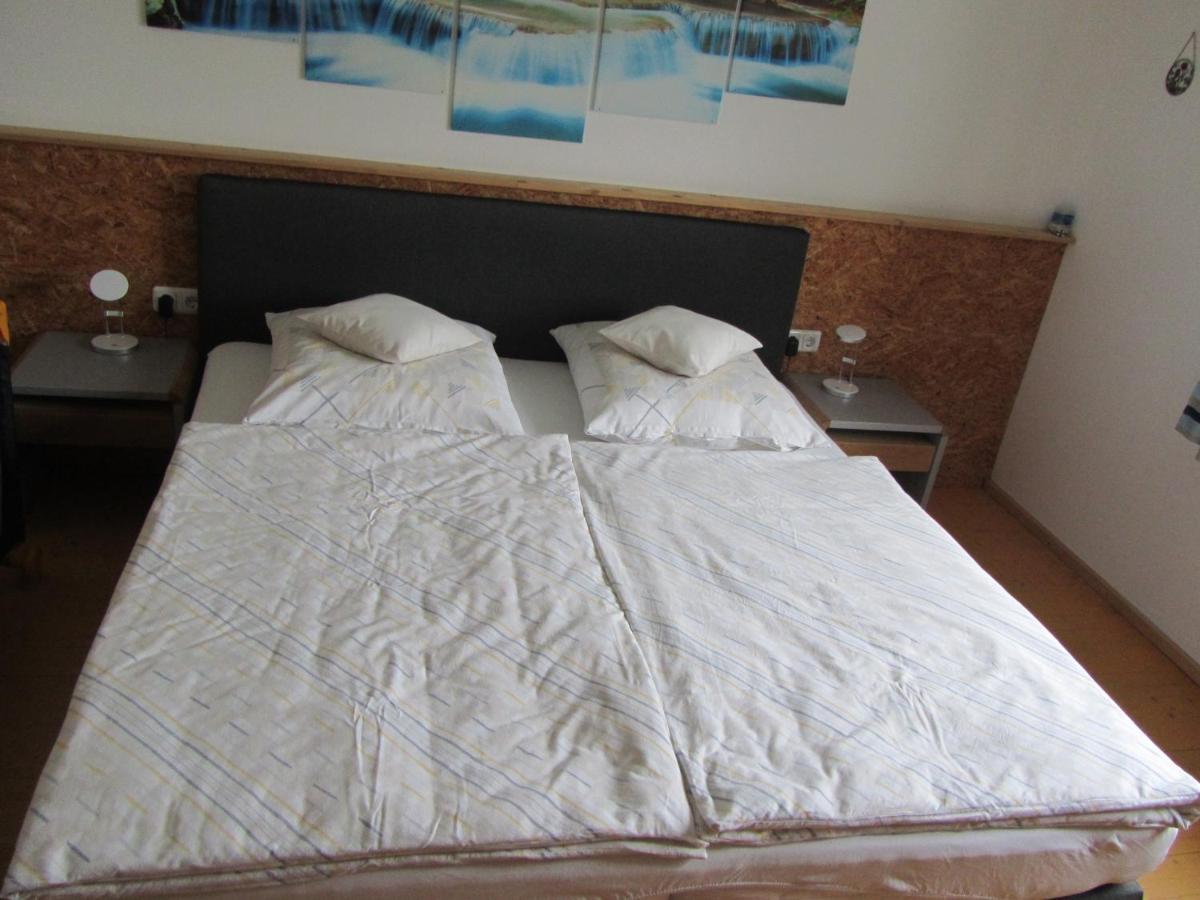 Apartamento Marienstrasse Neukirchen vorm Wald Exterior foto
