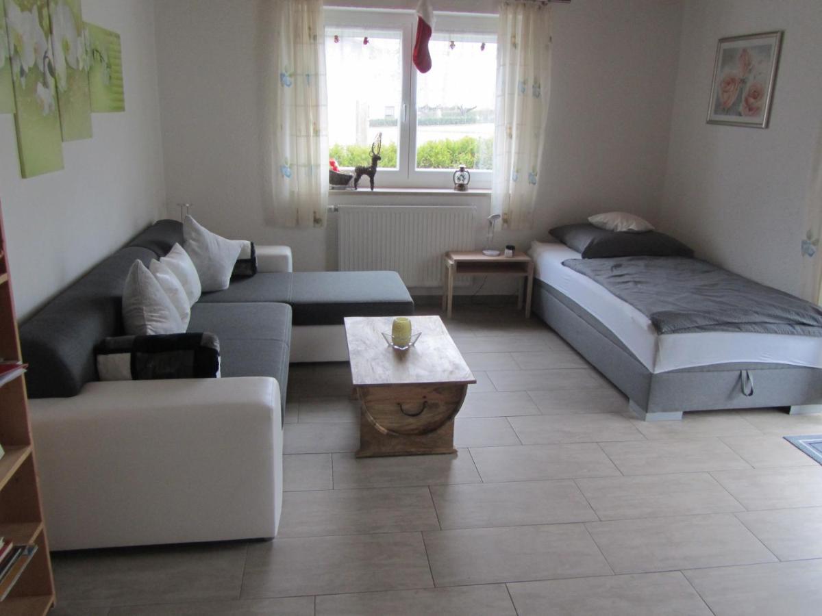 Apartamento Marienstrasse Neukirchen vorm Wald Exterior foto